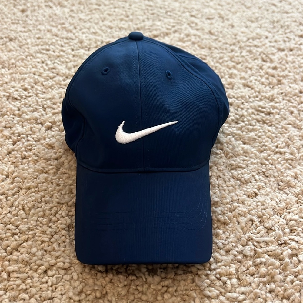 nike golf hat